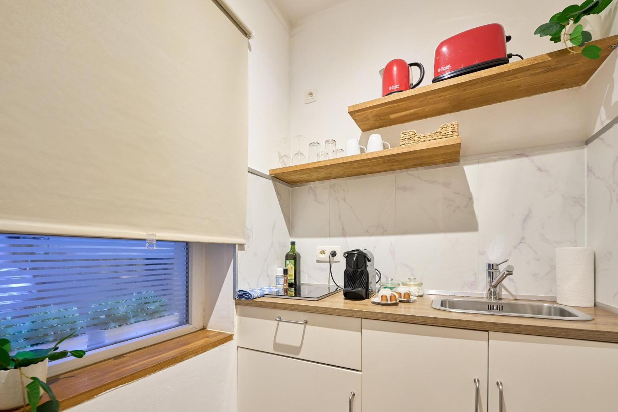 Compact & Stylish In Apartment Brussels